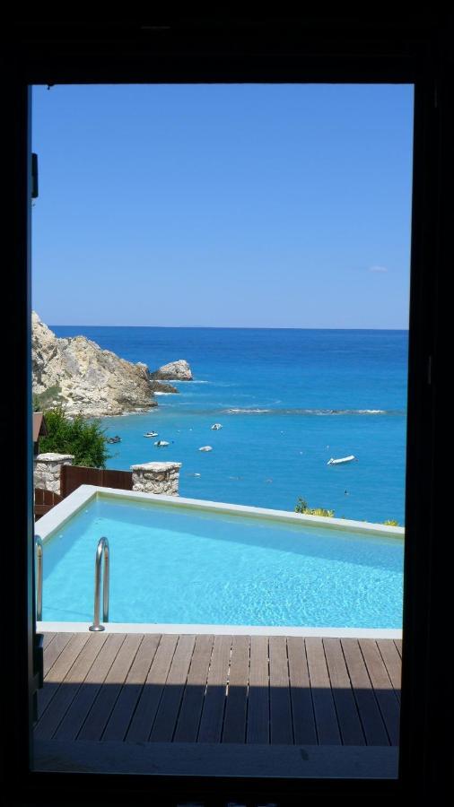 Caltabania Suites Áyios Nikítas Dış mekan fotoğraf
