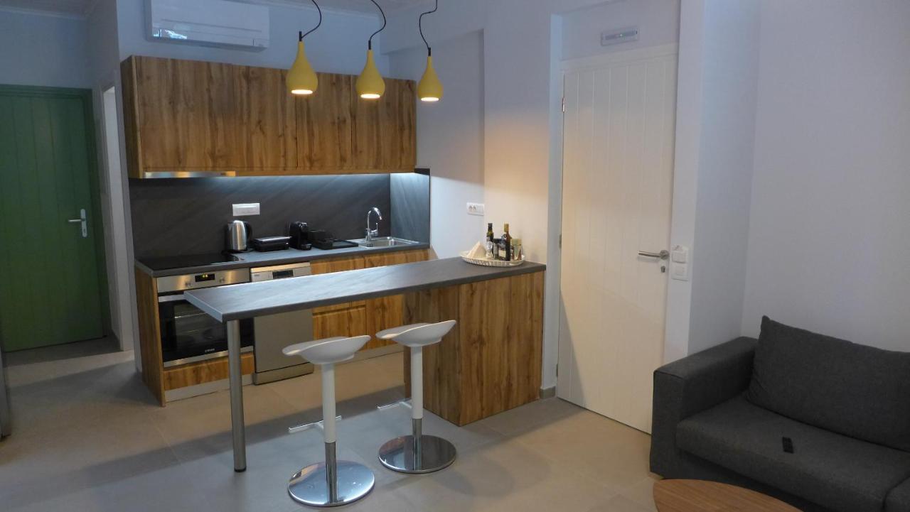 Caltabania Suites Áyios Nikítas Dış mekan fotoğraf